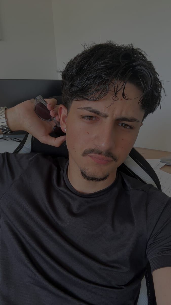Profil de Mani